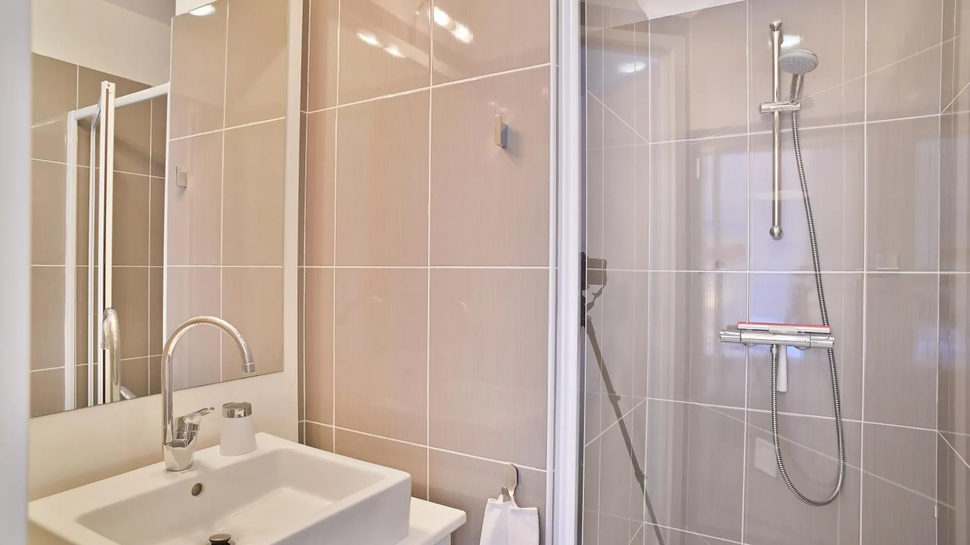 Appartement de rêve avec terrasse et garage Cannes France